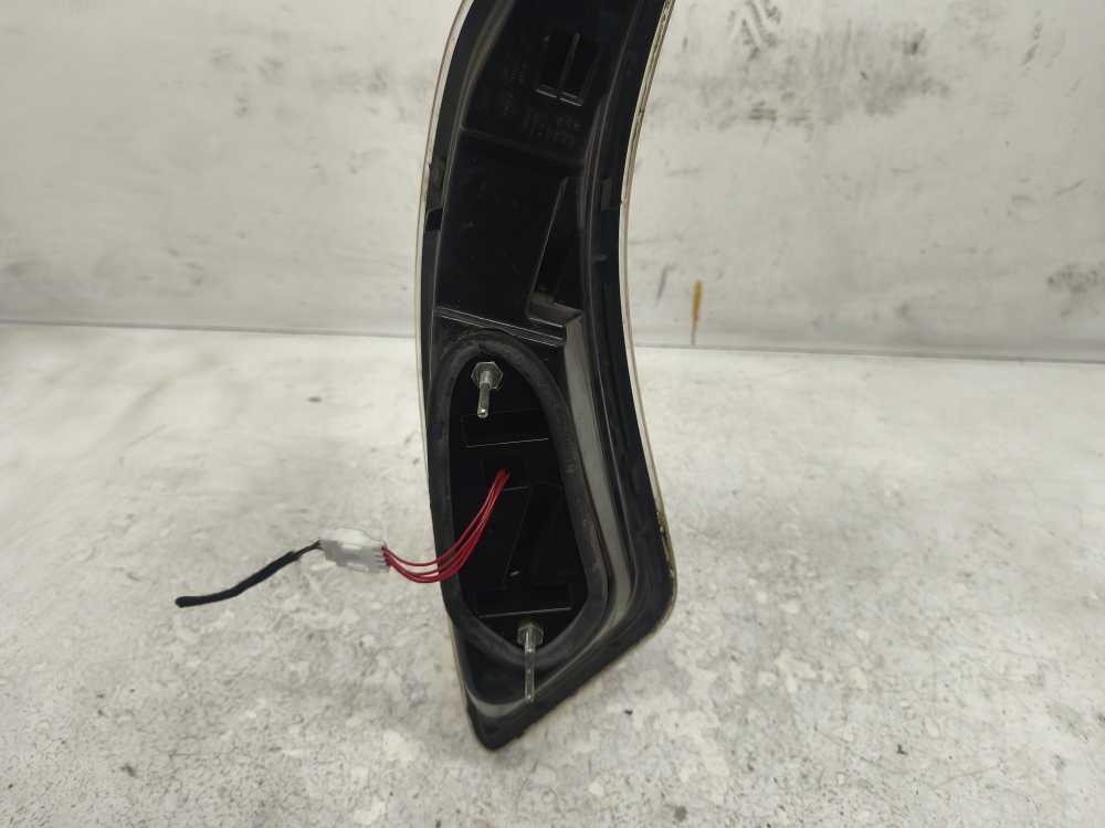 FEU ARRIERE GAUCHE LANCIA - Vue 2